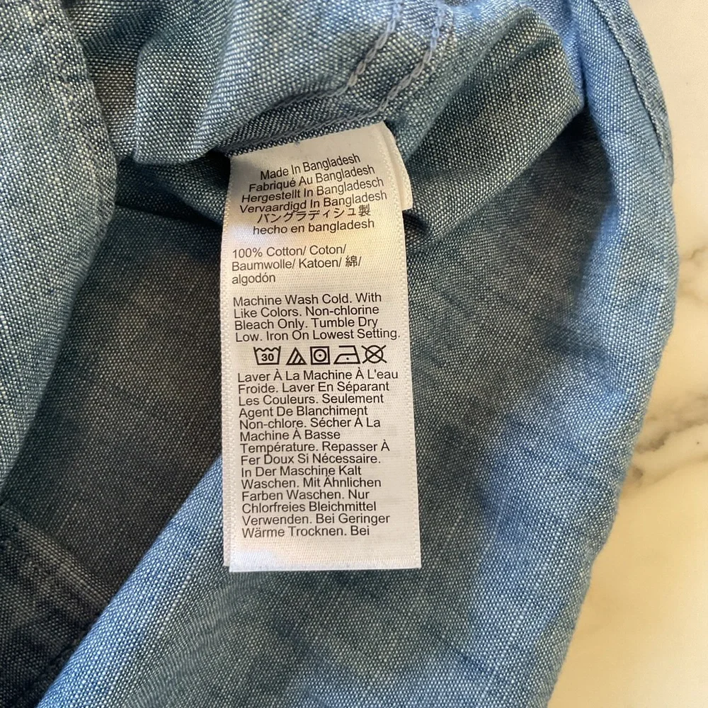 EUC J. Crew Classic Fit Long Sleeve Chambray Cotton Blue XL - holes under arms